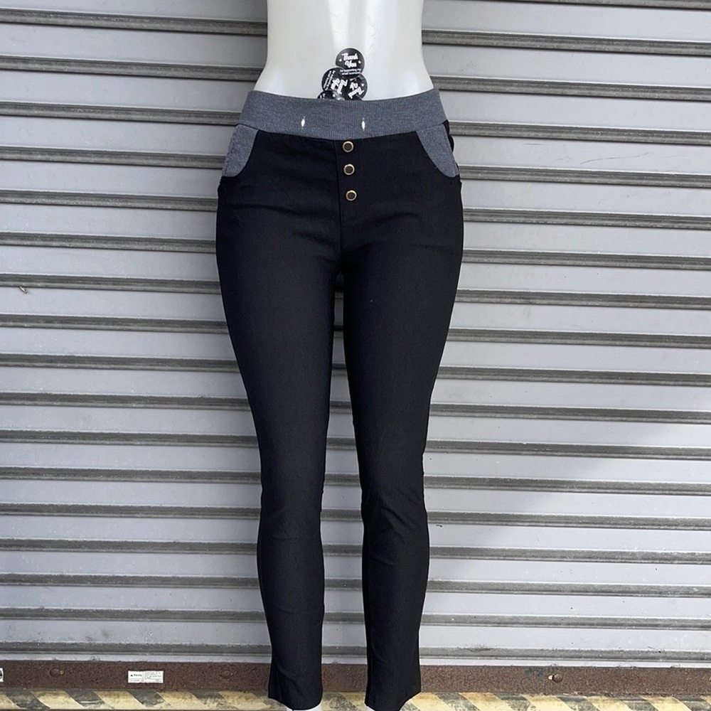 Yilaikeni Black Pants Size XL